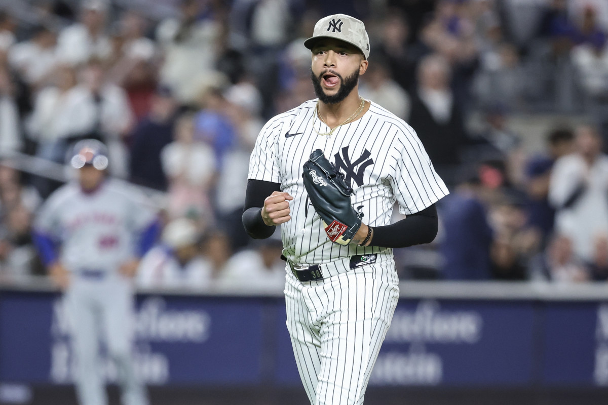 Who Should Be the Yankees' Closer? - Athlon Sports