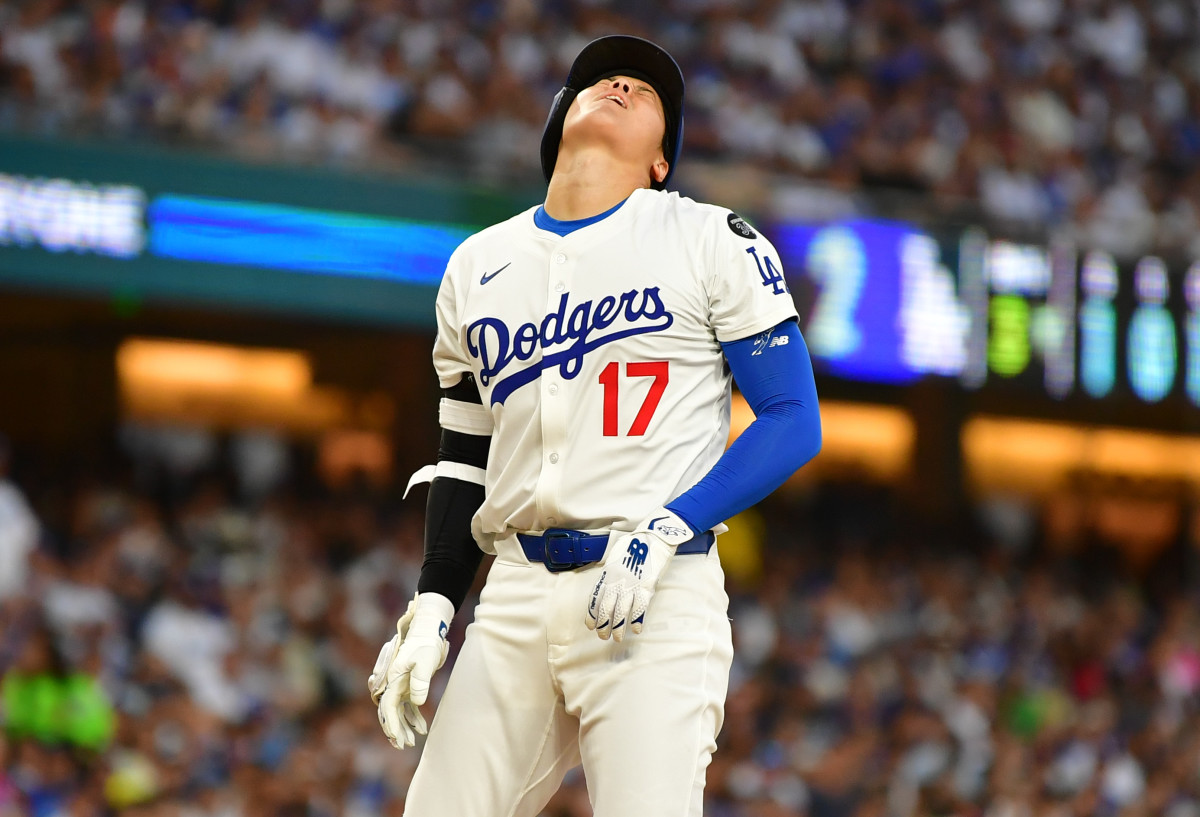 Dodgers' Shohei Ohtani Reacts to Viral Hit by Pitch Against Padres - Athlon Sports