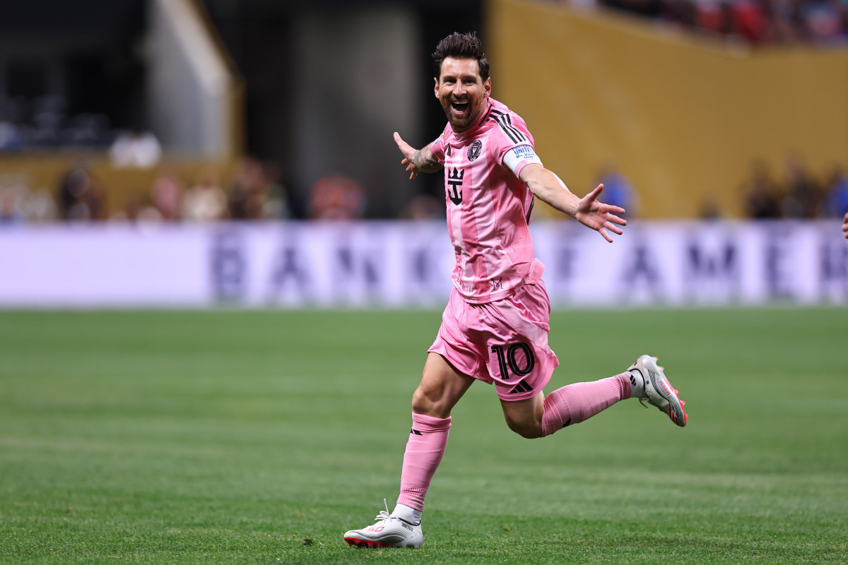 Lionel Messi Makes FIFA Club World Cup History With Inter Miami Goal vs FC  Porto - Athlon Sports