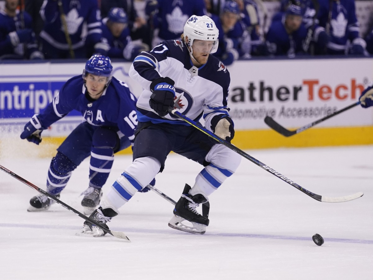 Islanders Predicted to Make Massive Offseason Move - Athlon Sports