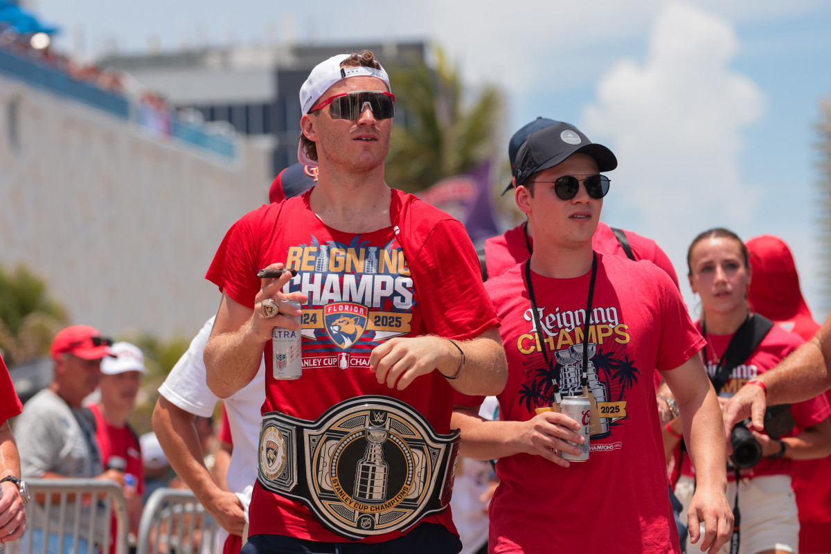 Panthers Have Perfect Clapback to Critics of Stanley Cup Parade - Athlon Sports