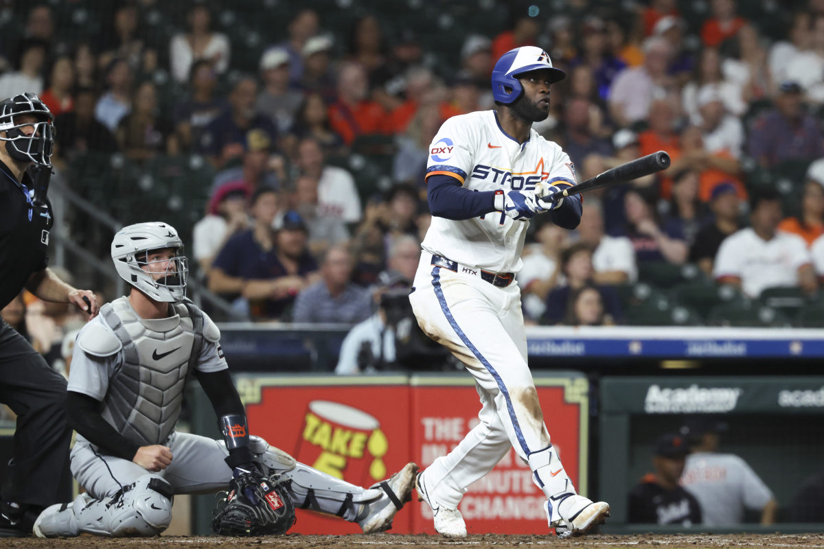 Astros Provide Yordan Alvarez Update After Jose Altuve News - Athlon Sports