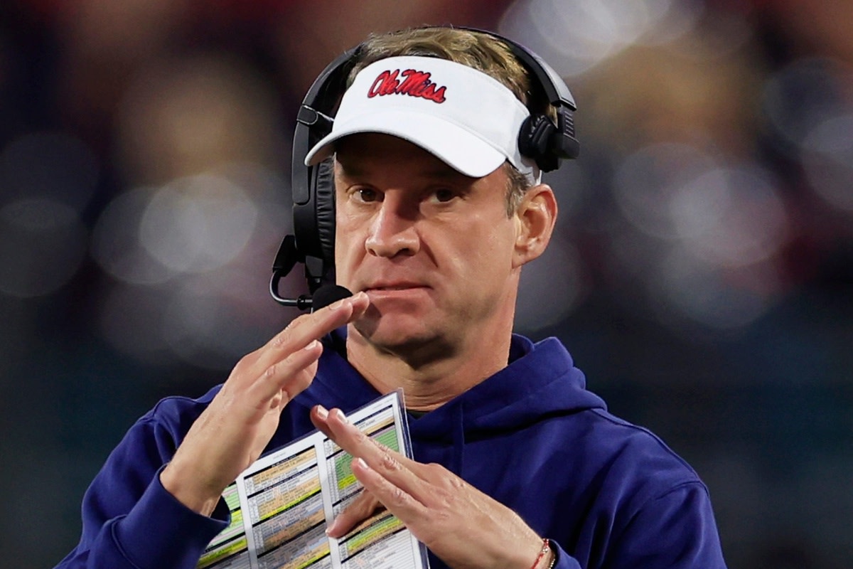 Lane Kiffin Receives Heartfelt Letter from Ole Miss Player After Personal  Tragedy - Athlon Sports