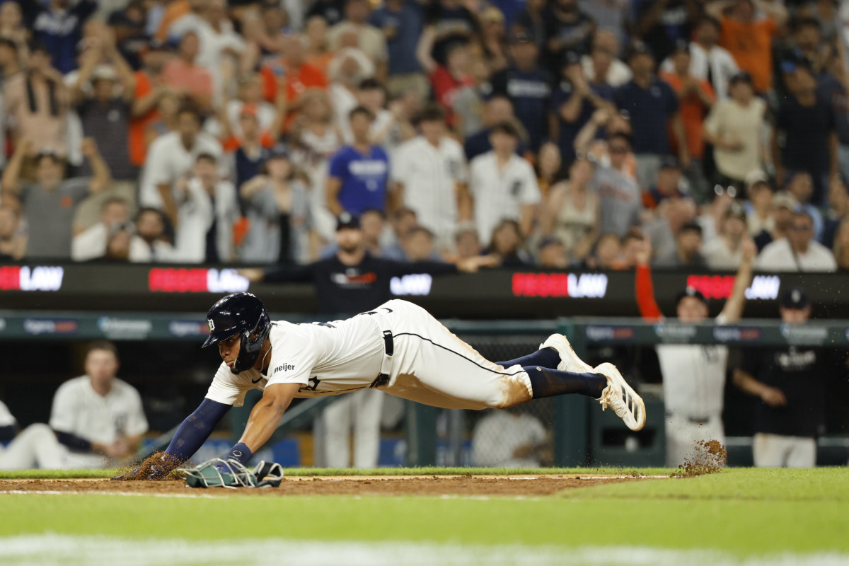 AJ Hinch Sounds Off on 'Very Underrated' Tigers Player Ahead of Thursday Game vs. Athletics - Athlon Sports