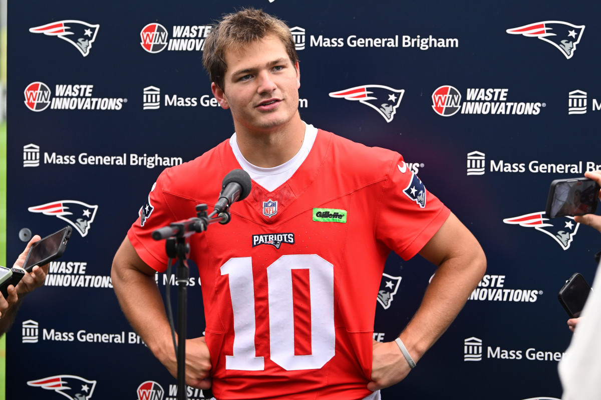 Patriots Exec Says ‘Everybody’s Going to Do Their Part’  Regarding Drake Maye's Development - Athlon Sports