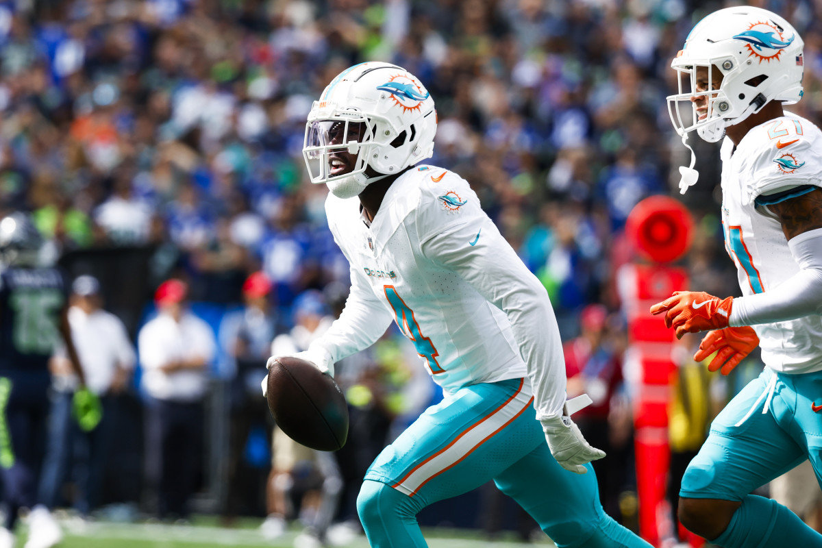 Dolphins Fan Favorite Sends Message to Coaching Staff After Jalen Ramsey Trade - Athlon Sports