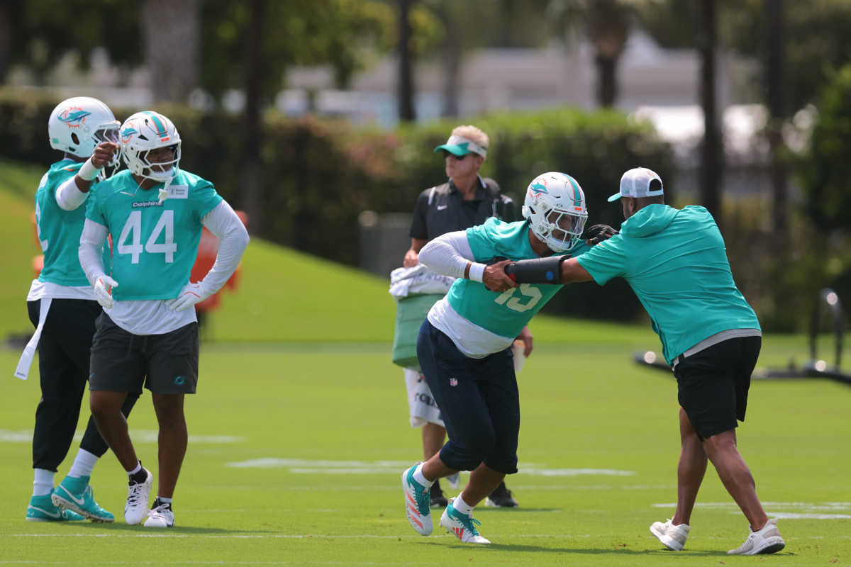 Dolphins Edge Rusher Eyeing 'Simplicity' in 2025 Approach - Athlon Sports
