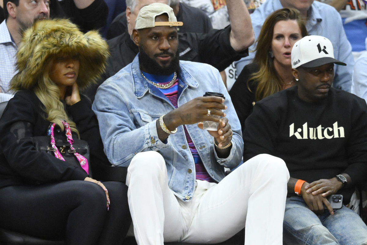 Lakers Get Clear Message on LeBron James Trade From Rich Paul - Athlon Sports