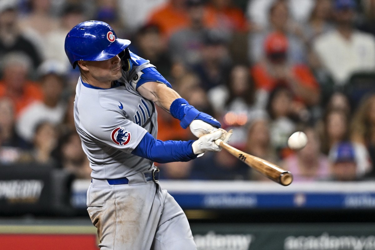 Cubs Reportedly Showing Interest in $70 Million Gold Glove to Replace Matt Shaw - Athlon Sports