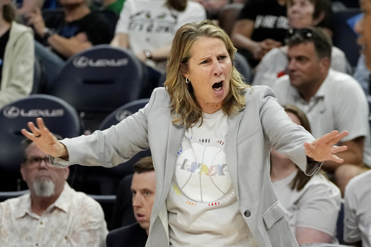 Minnesota Lynx head coach Cheryl Reeve questions a call by a referee for the Los Angeles Sparks in the second quarter at Target Center.