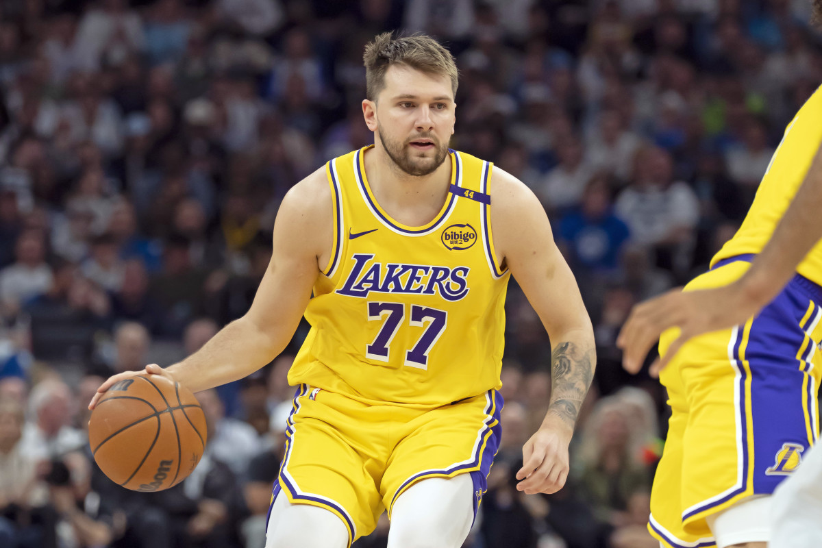 Luka Doncic Reacts to Lakers Signing 7-Foot Center DeAndre Ayton - Athlon Sports