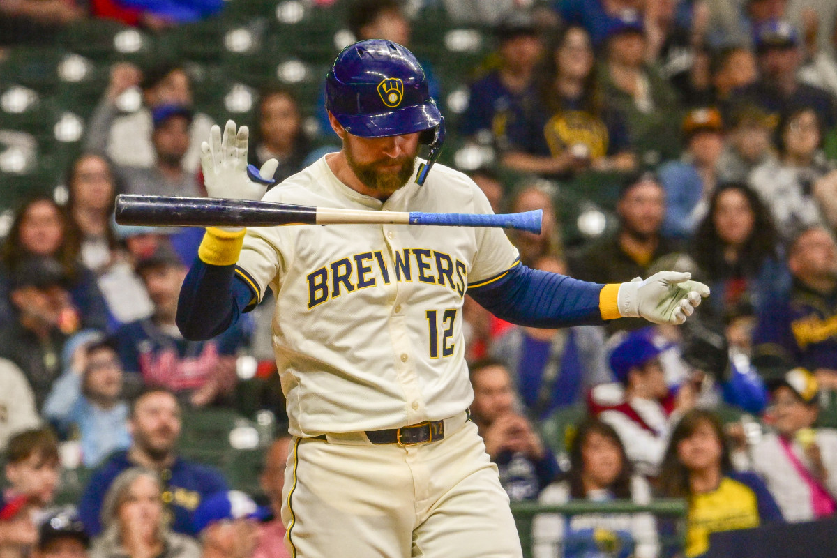 Brewers Announce Rhys Hoskins News After Leaving Marlins Game - Athlon Sports