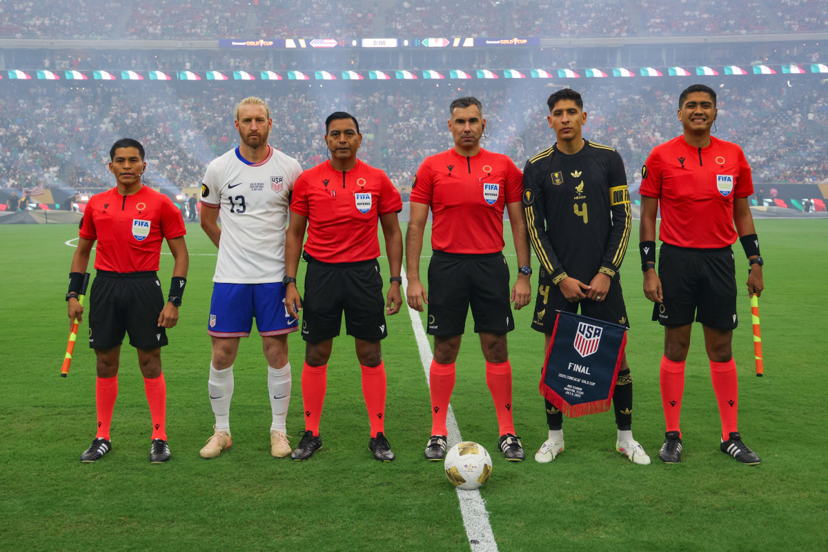 Who Are the Referees amp VAR For - Gettyimages 2223855377 