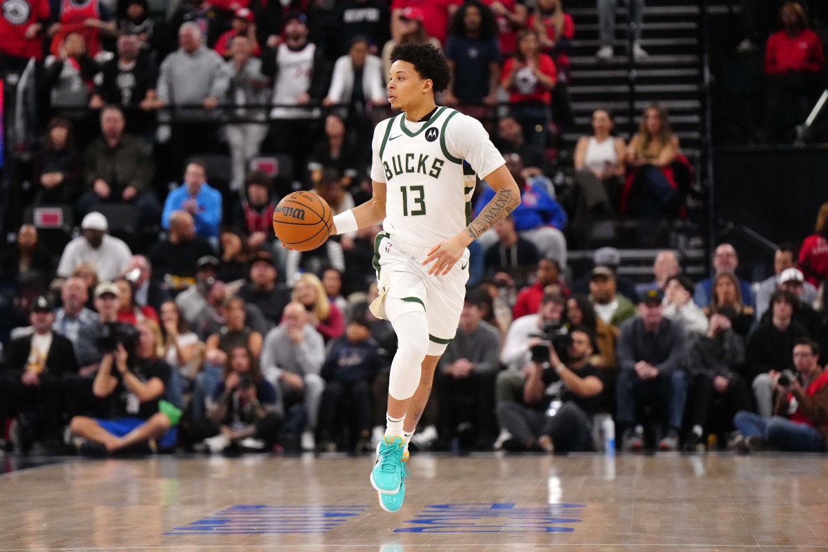 Former Second Round Pick Re-Signs With Bucks on Sunday - Athlon Sports