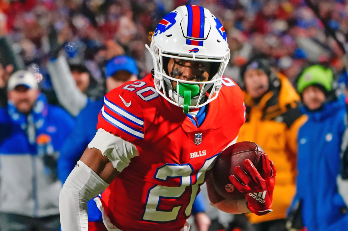 Former All-ACC Running Back Making an NFL Comeback - Athlon Sports