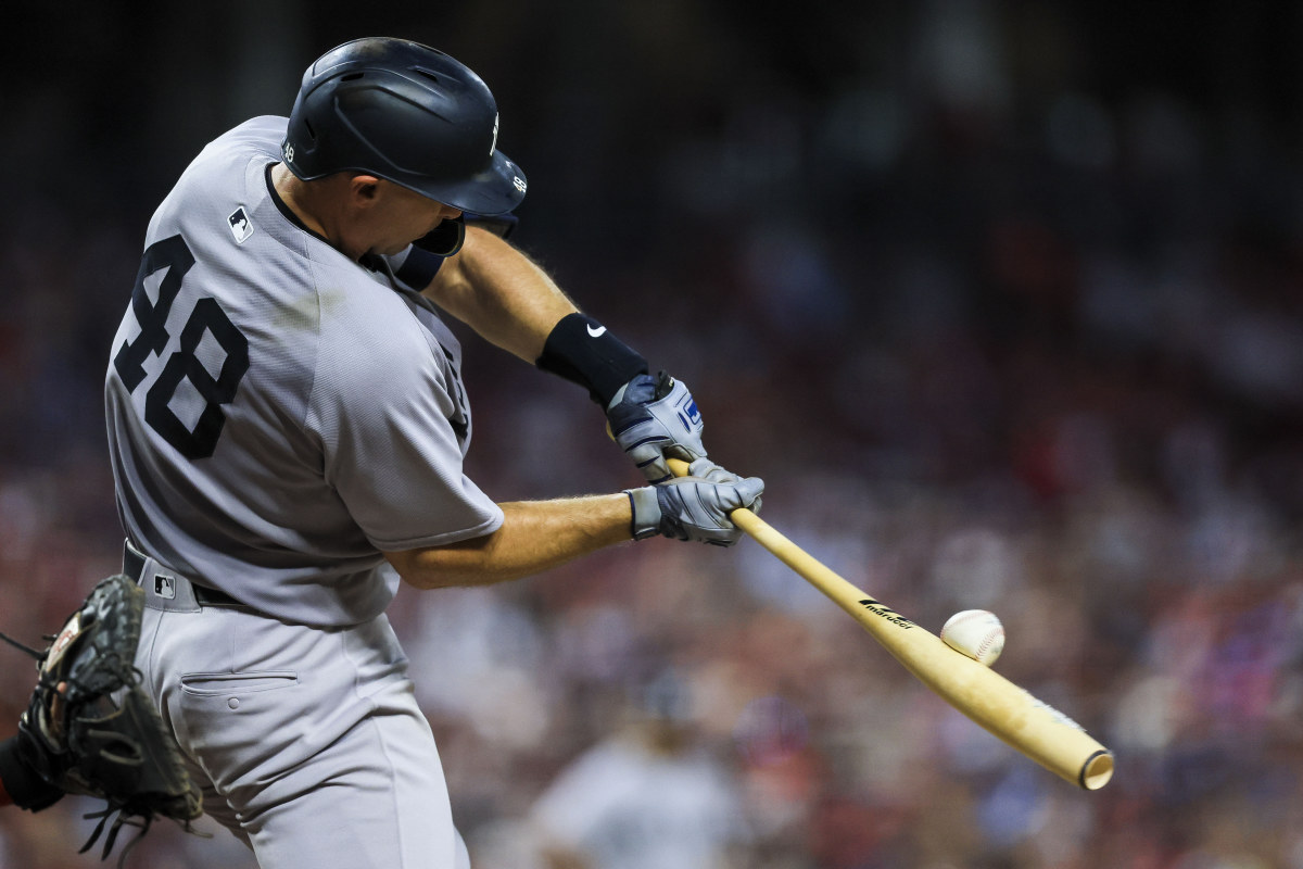 Contact! Wednesday's Base Hit Builder - Athlon Sports