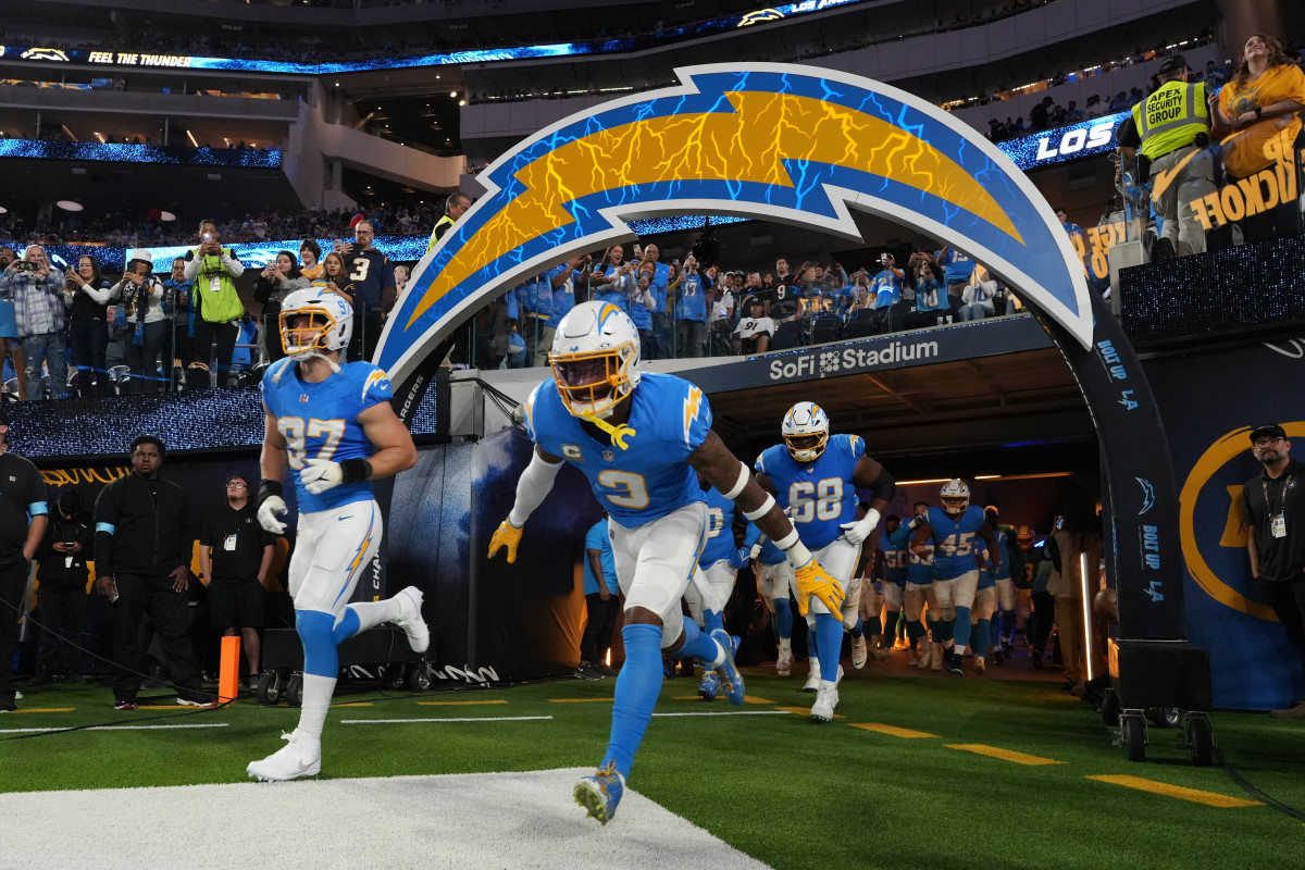 Chargers' Derwin James Lands on ESPN’s Top 10 Safety Rankings Voted by NFL Brass - Athlon Sports