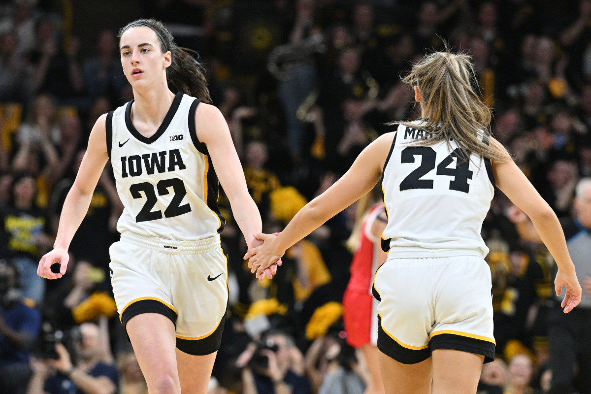 Caitlin Clark and Gabbie Marshall of the Iowa Hawkeyes