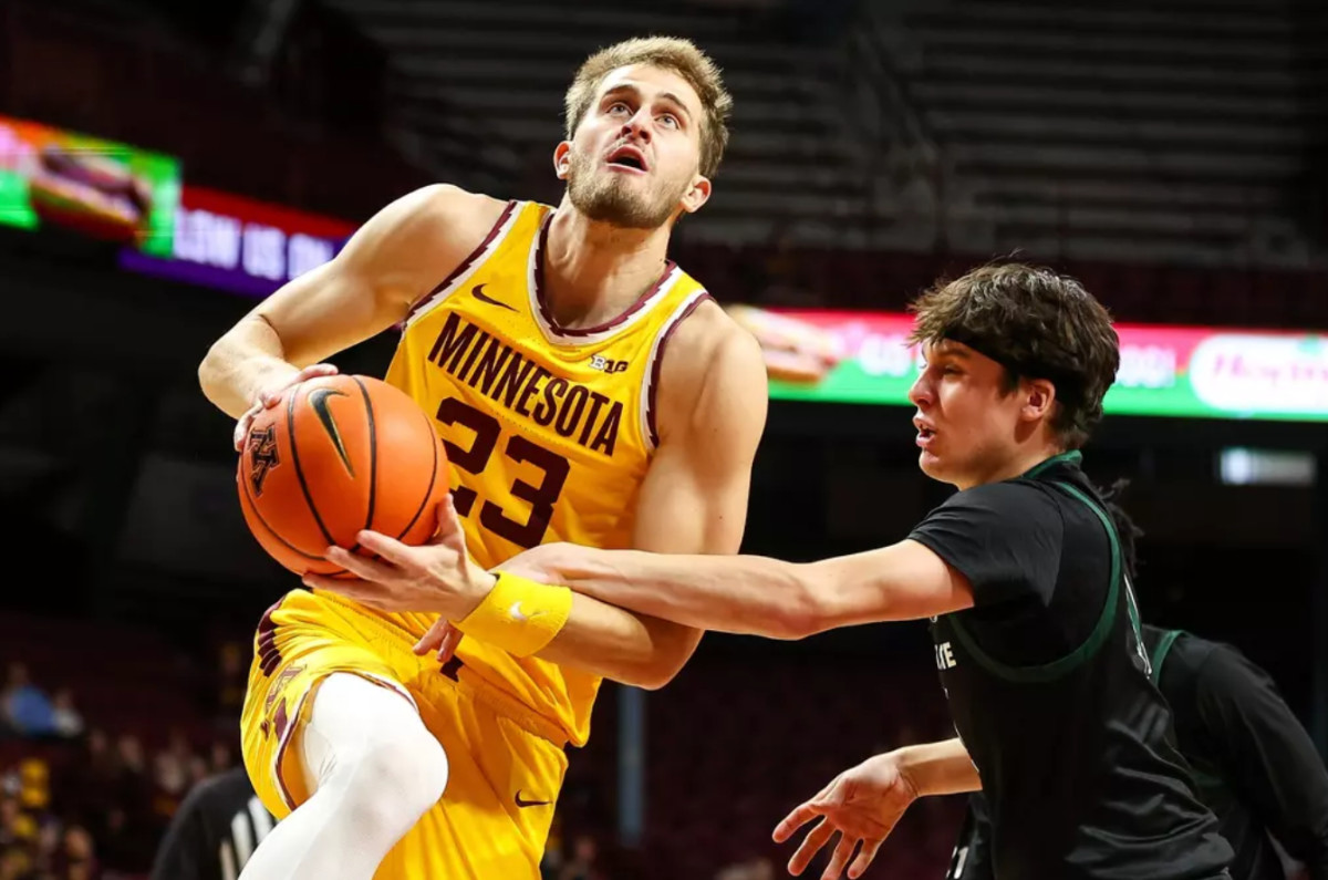 Gophers run away in second half vs. Bemidji State in exhibition opener