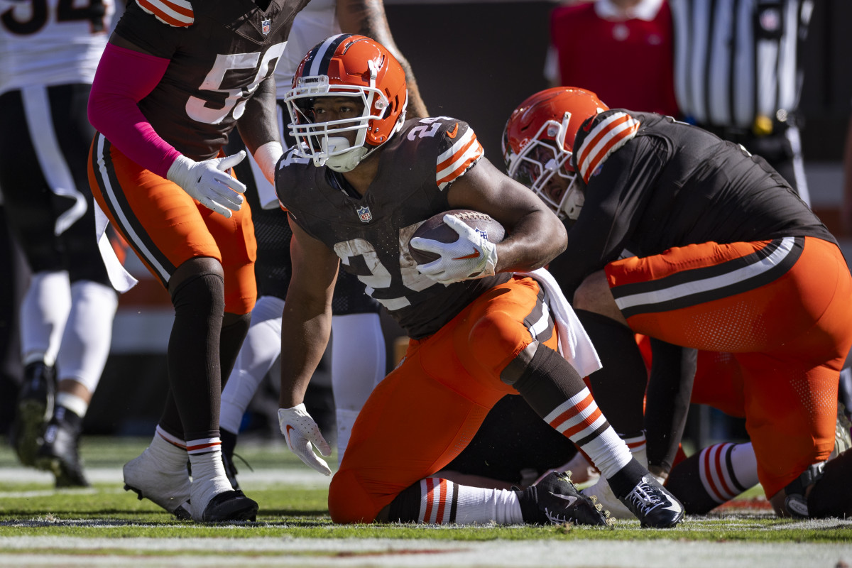 Cleveland Browns Star Nick Chubb's Struggles May Lead to Offseason - How Old Is Nick Chubb? Browns Running Back’s Age Revealed