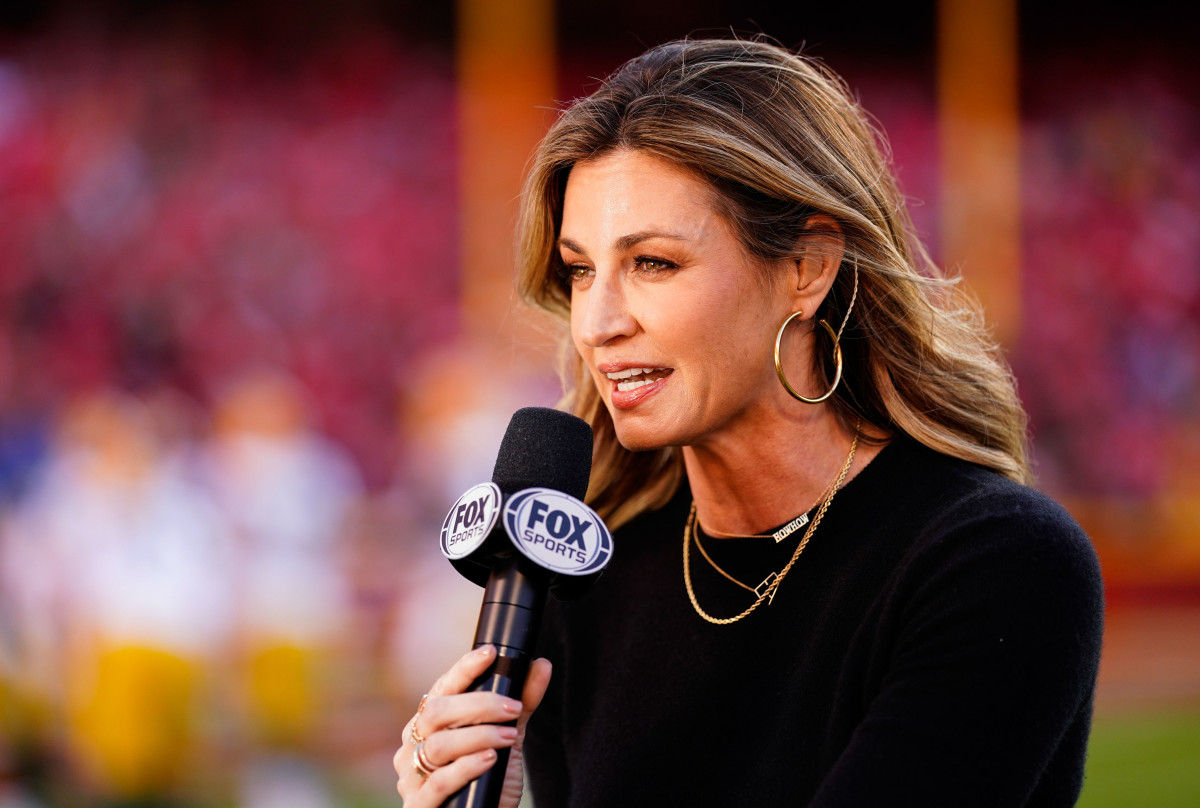 Erin Andrews' Message to Mike Tomlin Turned Heads Before Steelers ...