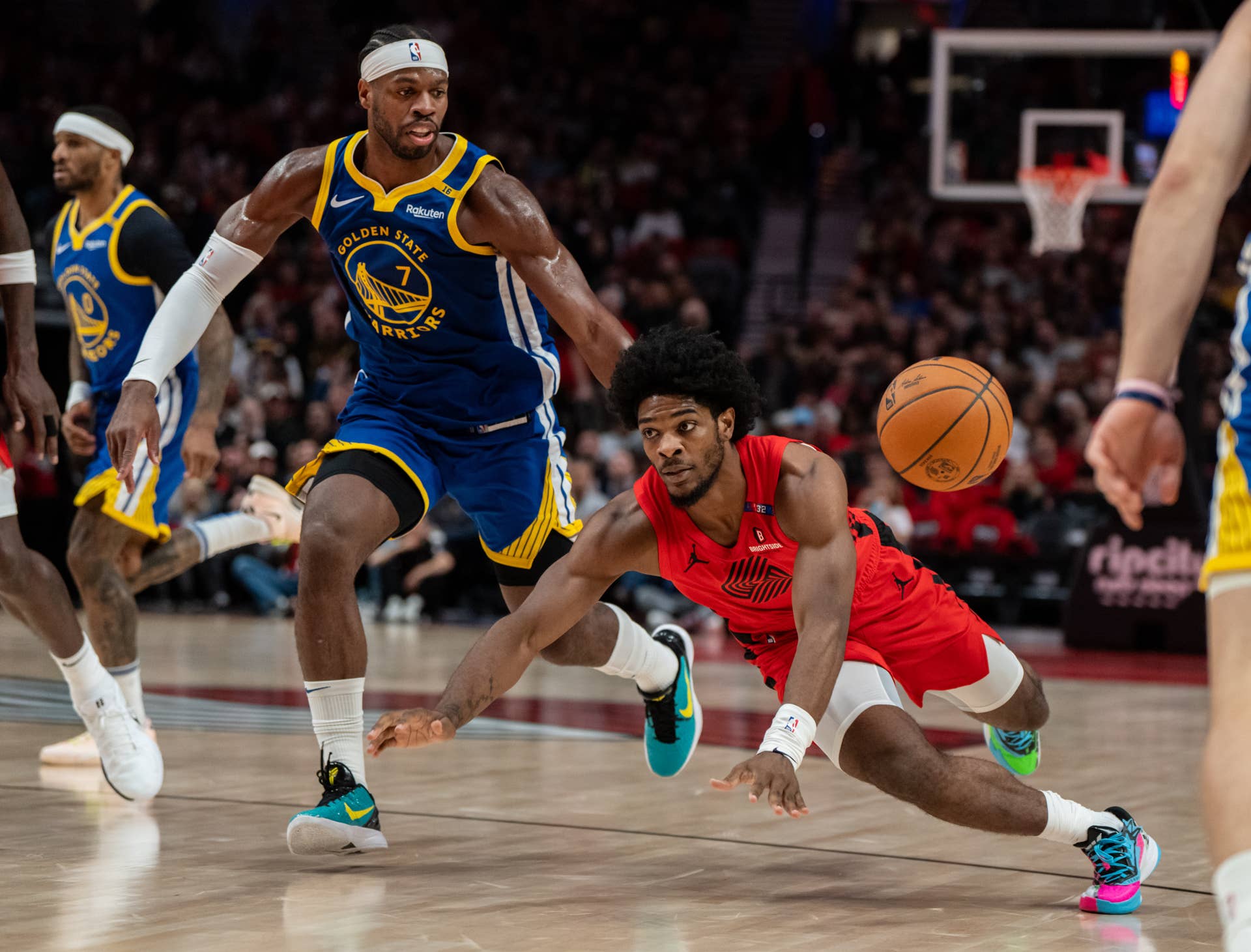 Golden State Warriors Roasts Portland Trail Blazers in Season Opener - Athlon Sports
