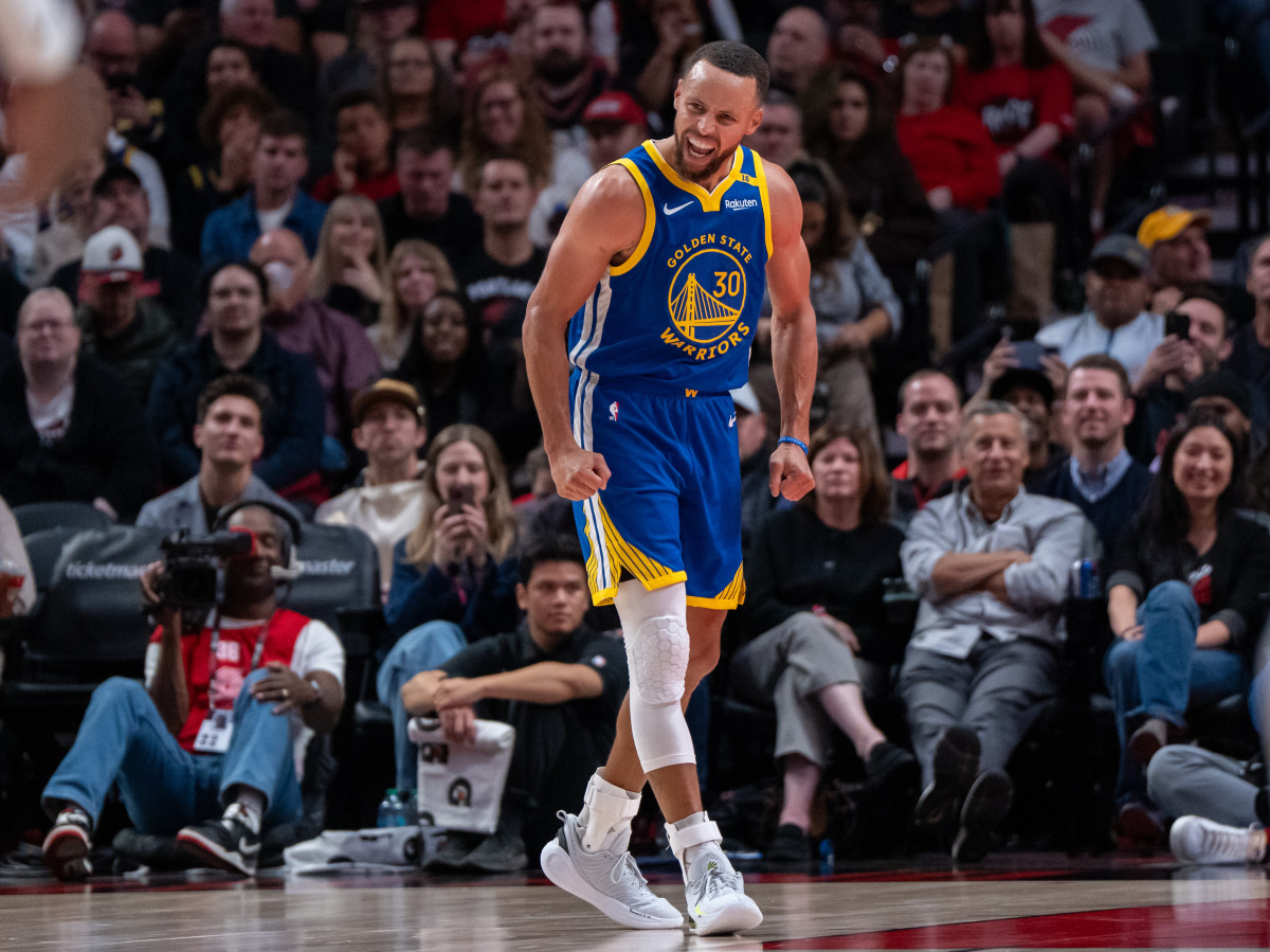 Steph Curry Sends Strong Message To Teammates With 'Egos' Remark ...