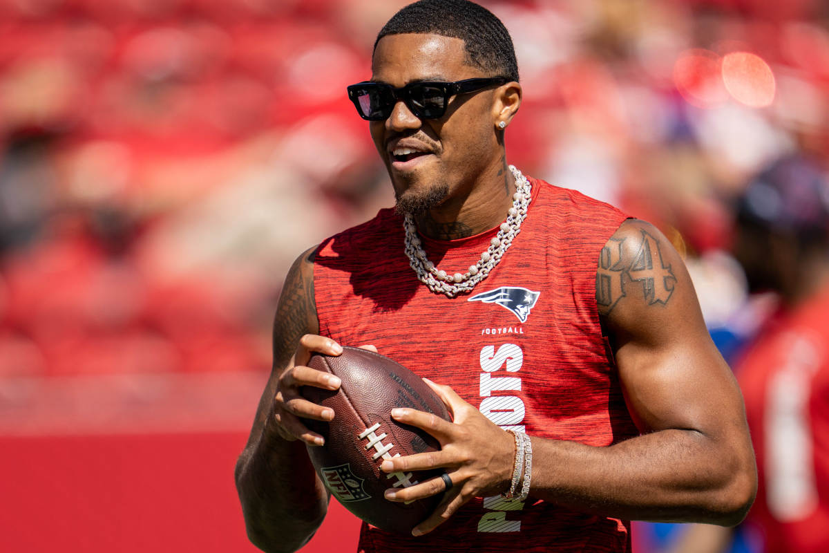 New England Patriots wide receiver Kendrick Bourne (84) during warmups before the start of the game against the San Francisco 49ers at Levi's Stadium