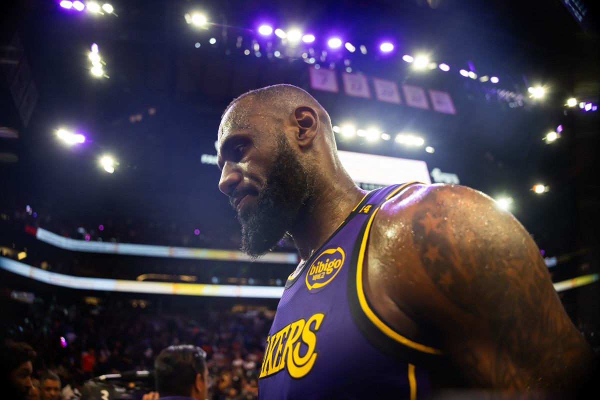 Los Angeles Lakers forward Lebron James heads to the locker room at Footprint Center.