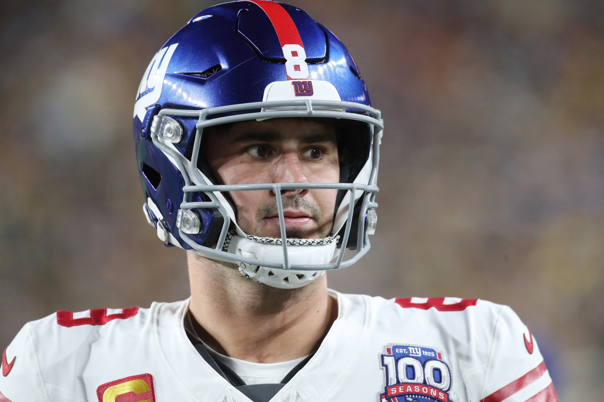 Giants Predicted to Replace Daniel Jones With $10M Early MVP Candidate -  Athlon Sports