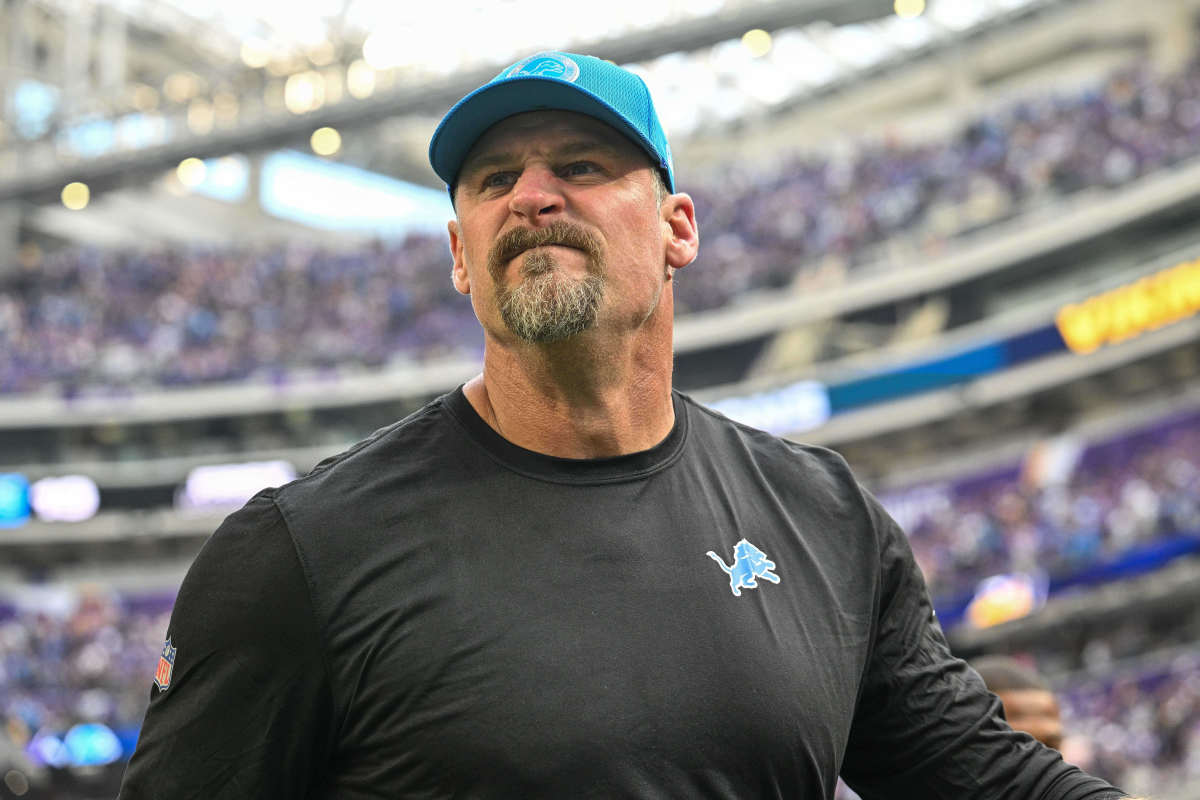 Cameras Catch Dan Campbell's Postgame Handshake Comments After  Lions-Vikings - Athlon Sports