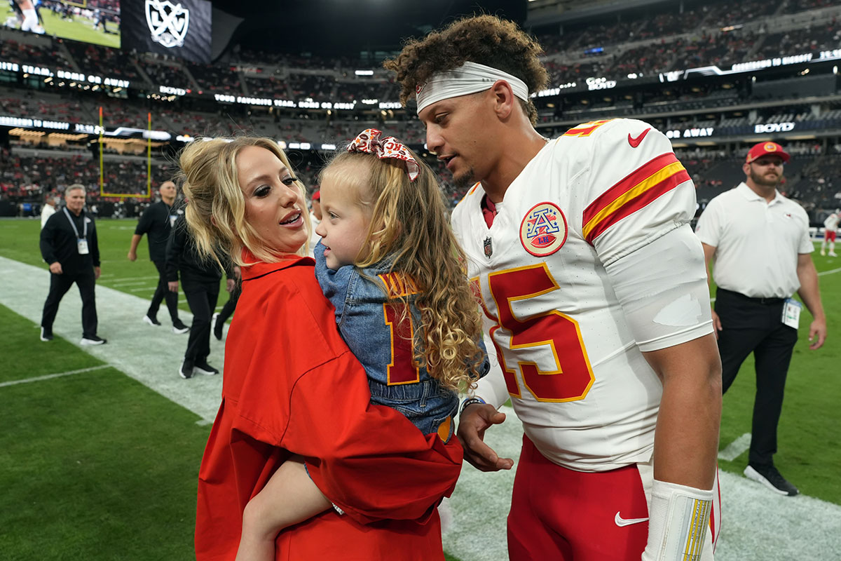 Brittany Mahomes' Immediate Reaction After Home Burglary: Report - Athlon  Sports