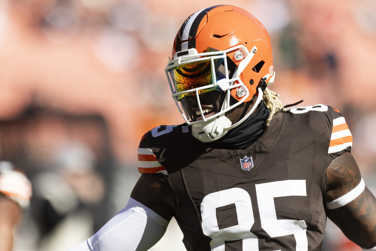 Browns TE David Njoku Receives Major Update Amid Trade Rumors - Athlon  Sports