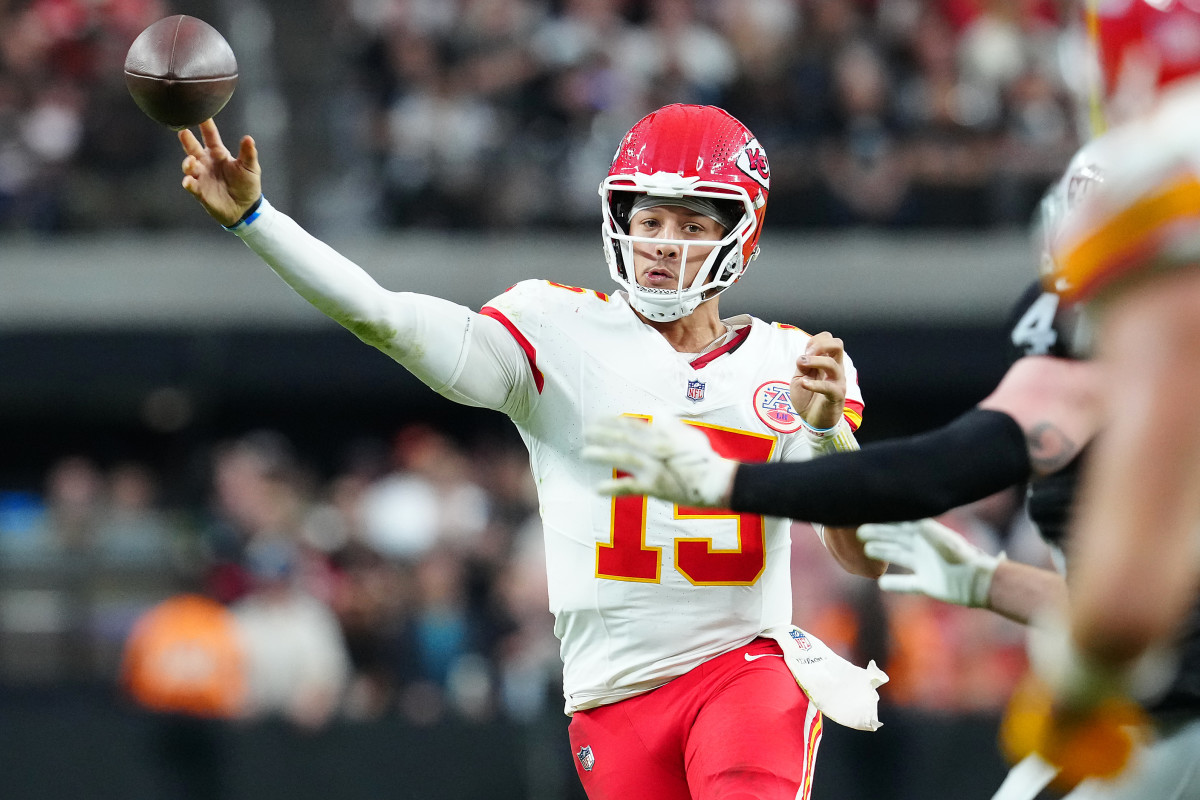 Patrick Mahomes Gets More Help for Buccaneers Clash With Chiefs Latest Move - Athlon Sports