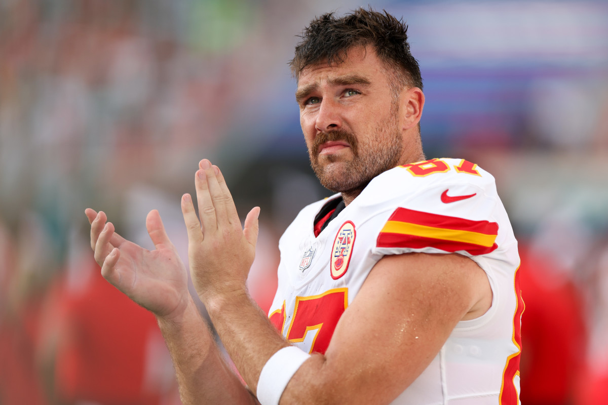 Travis Kelce Reveals Big Reason His Chiefs Teammates Are Mocking Him -  Athlon Sports