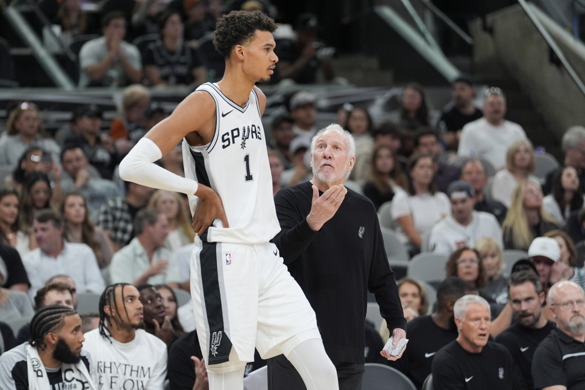 Victor Wembanyama Sends Strong Message to Gregg Popovich After Career Decision - Athlon Sports