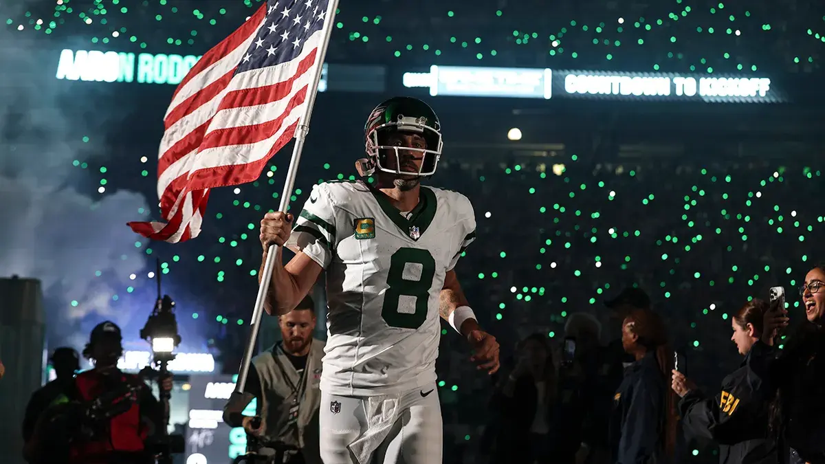 Odds Say America Might Really Vote For President Aaron Rodgers new-york-jets-vs-minnesota-vikings-2022-week-13-game-highlights