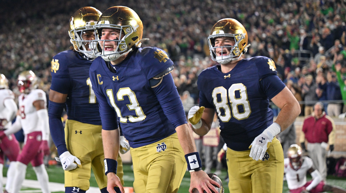 Notre Dame Moves Up To No 7 In The Coaches Poll Athlon Sports