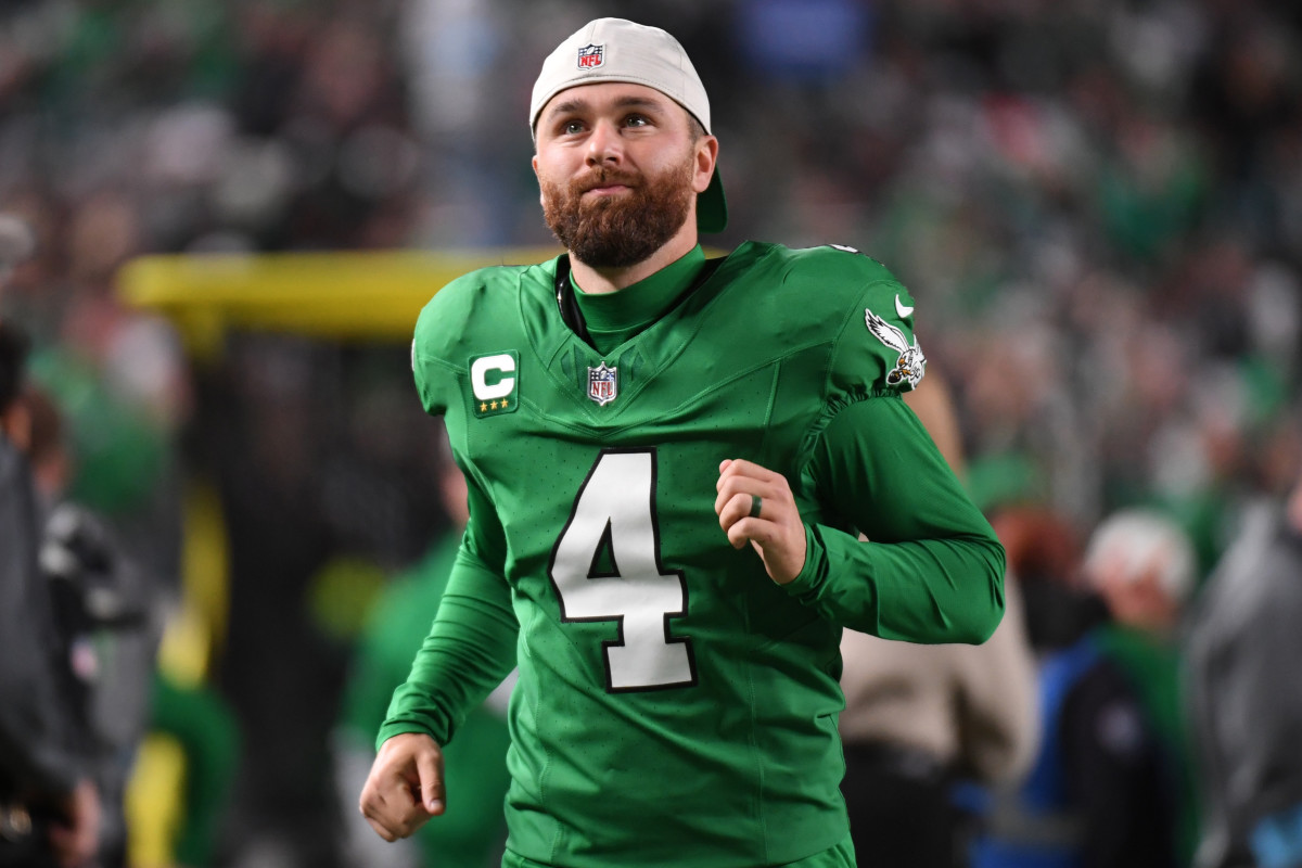 Philadelphia Eagles Fans Worry About Trusting Kicker Jake Elliott in  Playoffs - Athlon Sports