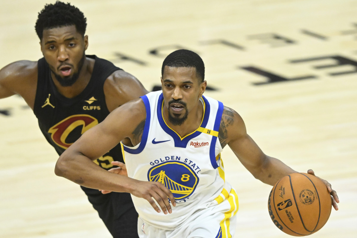 Lakers Pursuing Ex-Warriors Guard in Response to Finney-Smith Opt Out