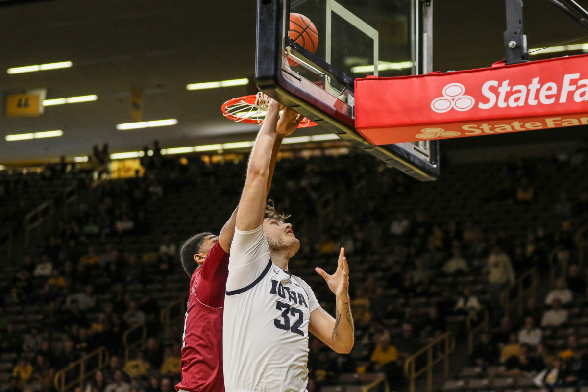 Gonzaga basketball targeting transfer portal big man Owen Freeman ...