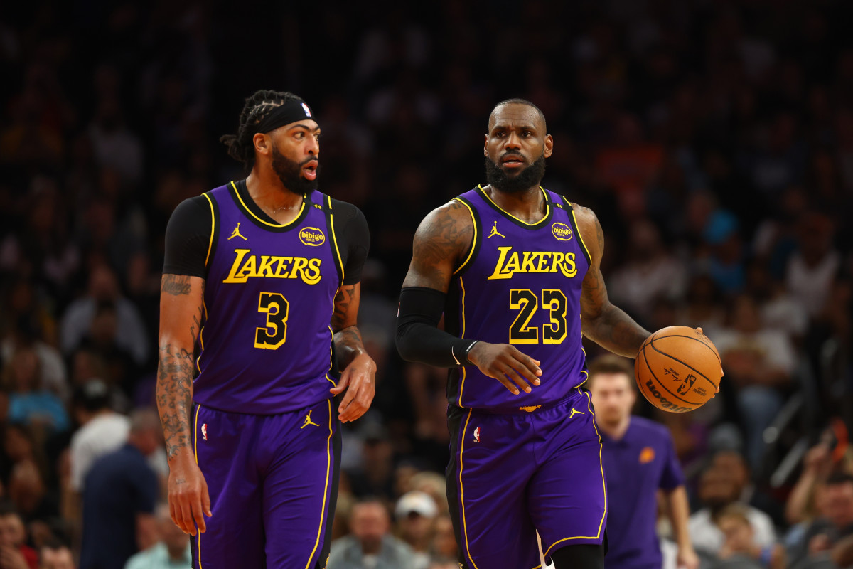 Los Angeles Lakers teammates LeBron James and Anthony Davis at Footprint Center.