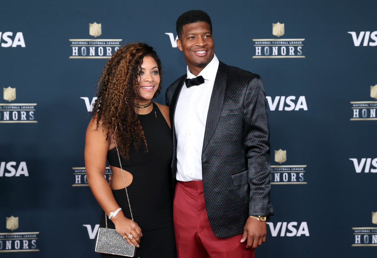 Jameis Winston's Wife Posted 2-Word Message Before Broncos-Browns Game