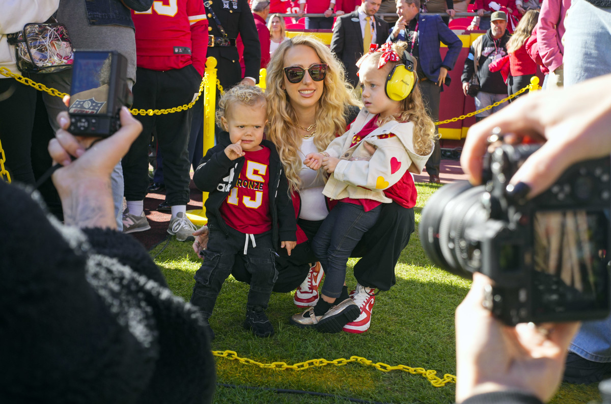 Chiefs quarterback Patrick Mahomes' wife Brittany Mahomes with daughter, Sterling, and son, Bronze on Nov. 10, 2024.