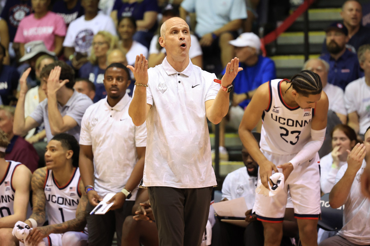 Dan Hurley's Stern Message for Creighton Fans After Animated Postgame