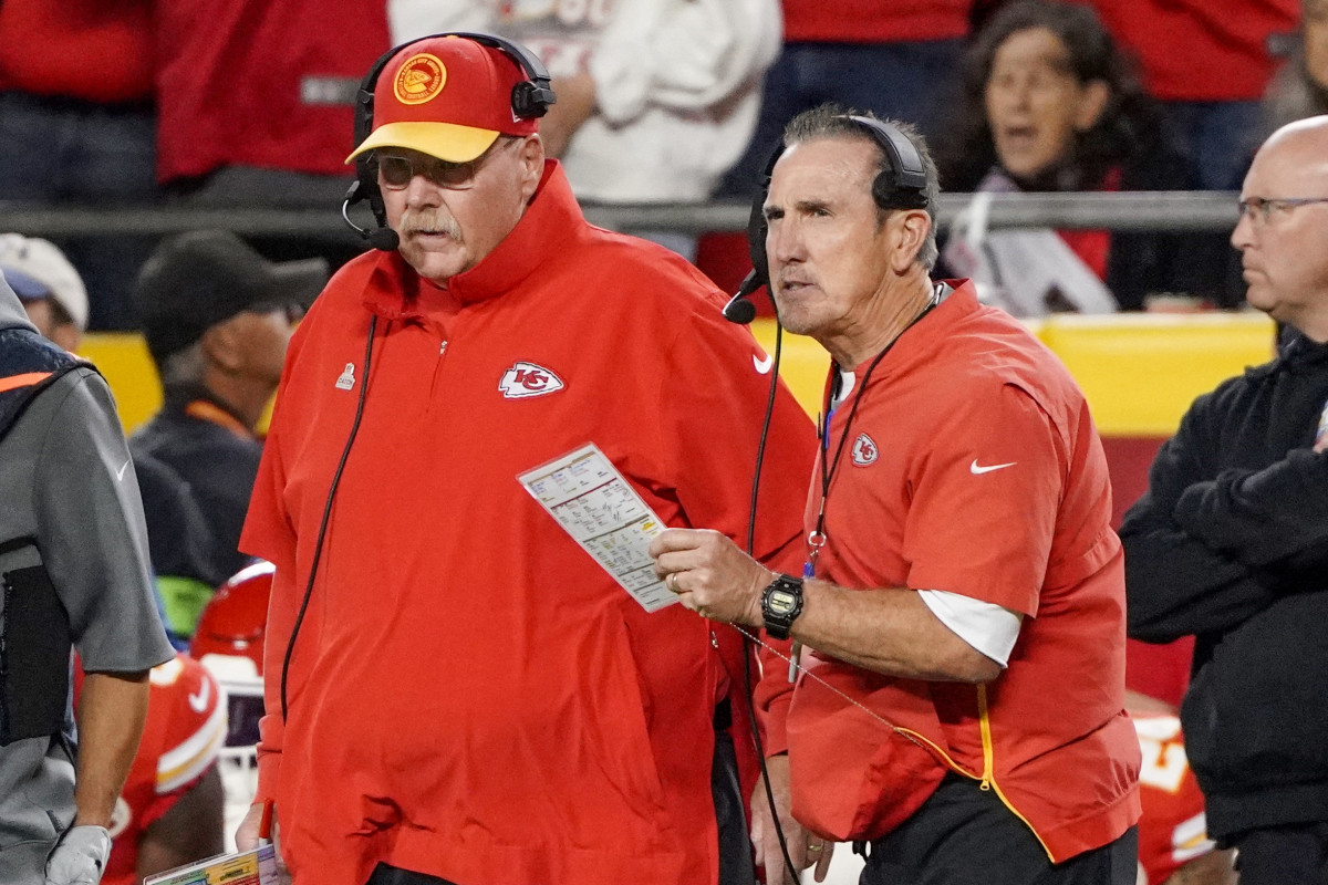 Chiefs Coach's Wife Is 'Secret Ingredient' to Team's Success - Athlon ...