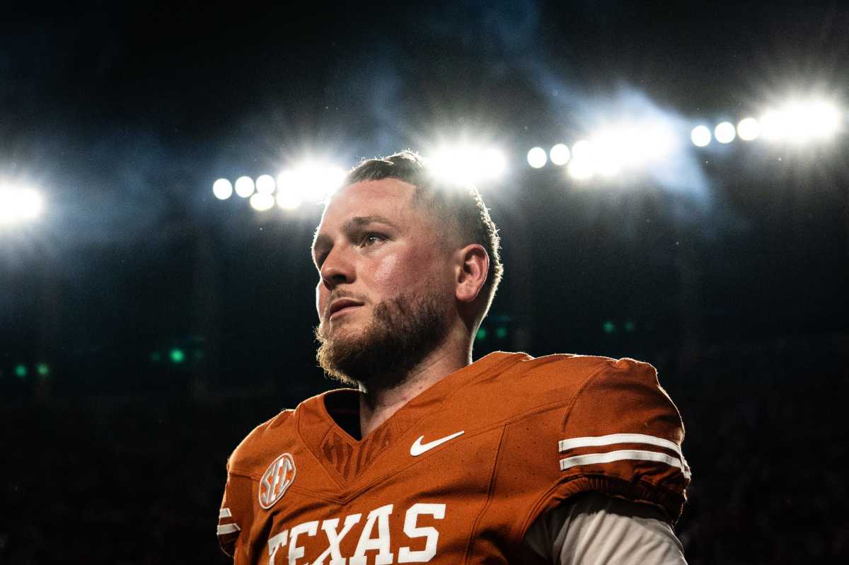 Texas QB Quinn Ewers Breaks Silence About Future Plans as Transfer Rumors  Run Rampant - Athlon Sports