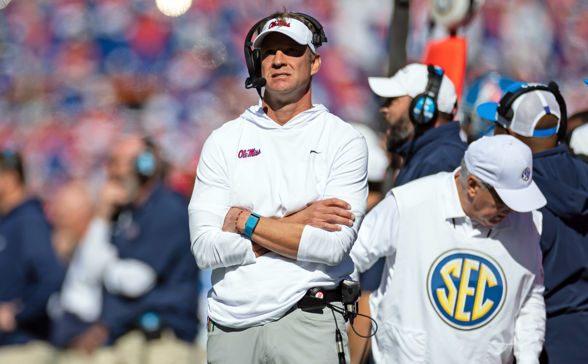 Ole Miss' Lane Kiffin Sends Blunt Message to College Football Playoff  Committee - Athlon Sports