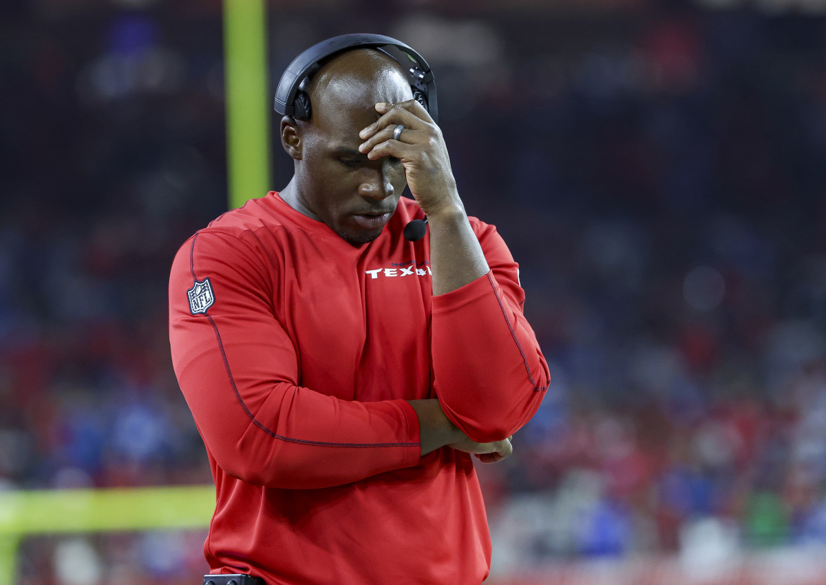 Texans Star Sends Strong Message To Coaching Staff After Blowout Loss ...