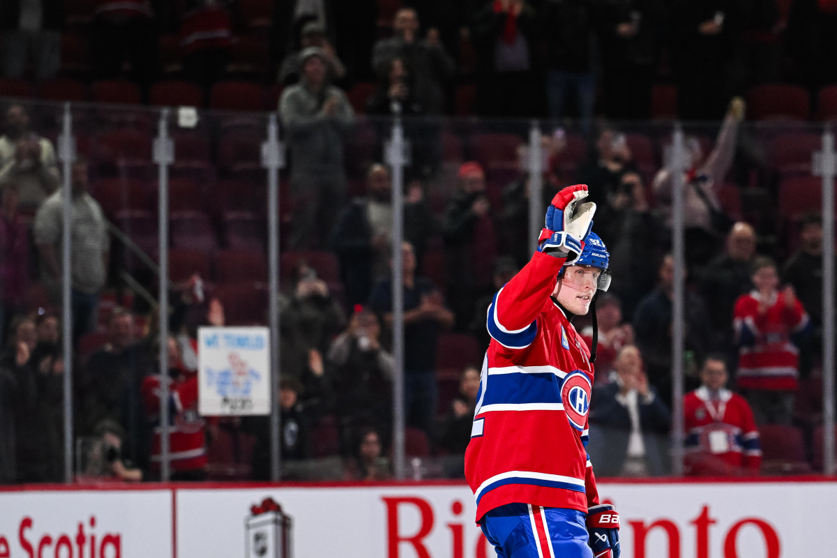 Canadiens' Patrik Laine Reacts To Bell Centre Debut Following Win Vs ...